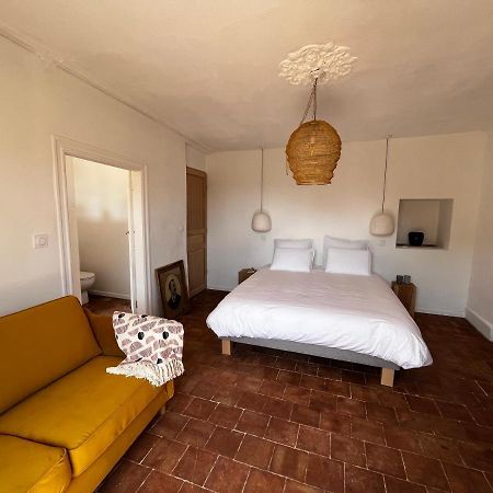 Les Roches Bed & Breakfast Compregnac Luaran gambar