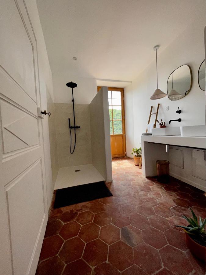 Les Roches Bed & Breakfast Compregnac Luaran gambar