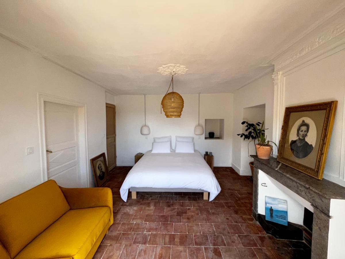 Les Roches Bed & Breakfast Compregnac Luaran gambar
